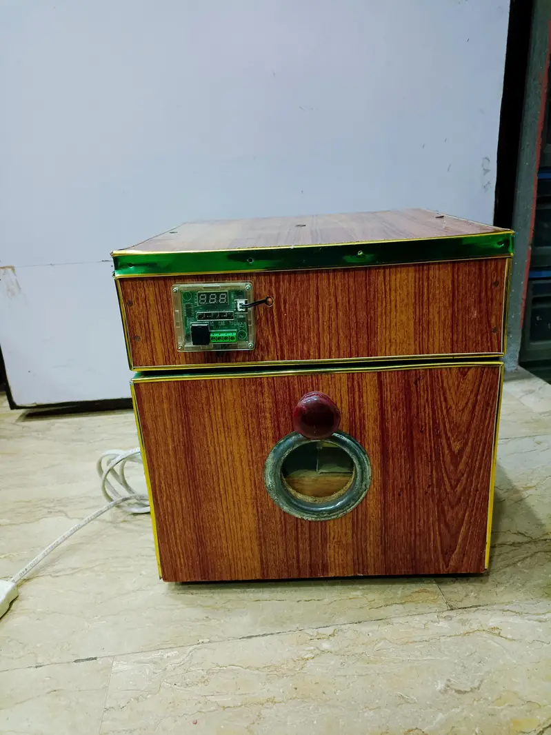 Egg Incubator – Excellent Condition | Fully Working