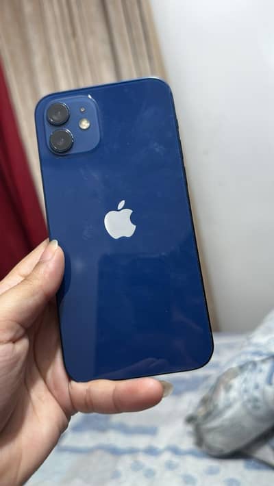 Apple iPhone 12