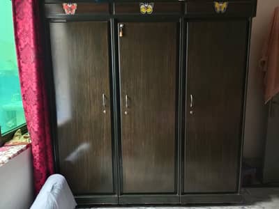 wardrobe