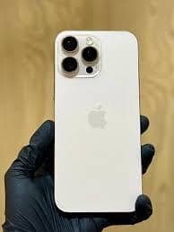 Apple iPhone 16 Pro Max