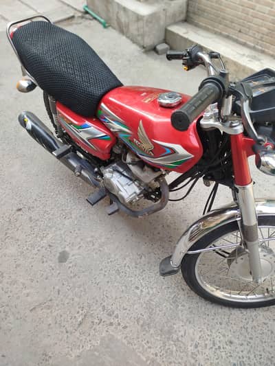 cg 125 2023 model 03304515458 whstap me