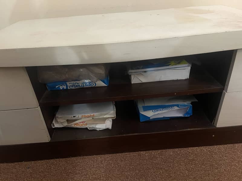 LED console table 1