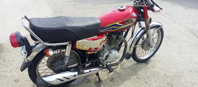 United 125
