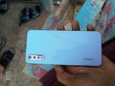 Vivo S1