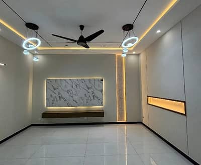 Upper Portion Of 1 Kanal In Mumtaz City Is Available