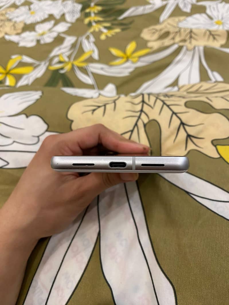 Pixel 7 4