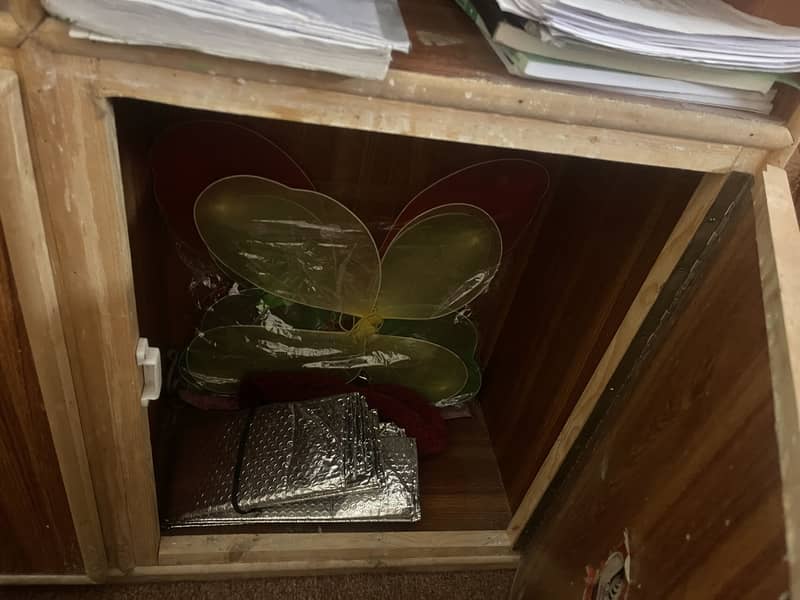 Book/Decor Rack 1