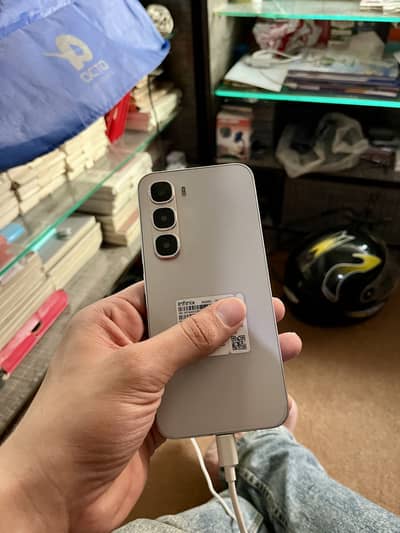 Infinix HOT 60 PRO