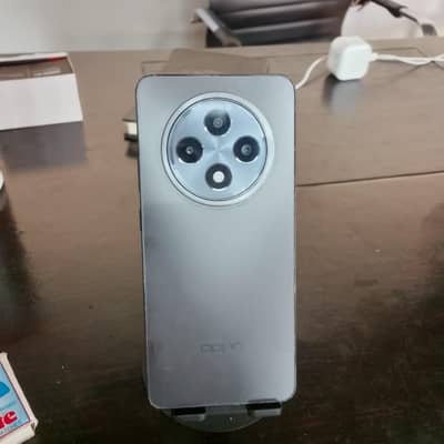 OPPO Reno F12
