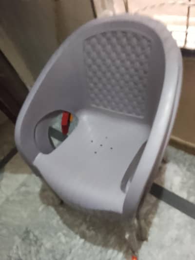 chairs with table for sale 10/10