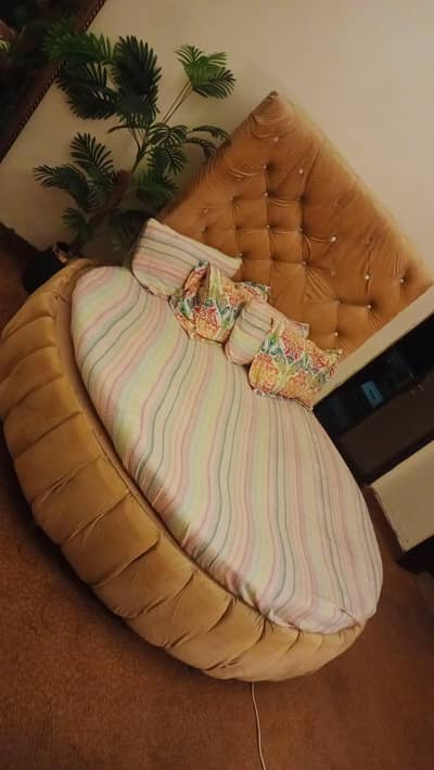 queen bed
