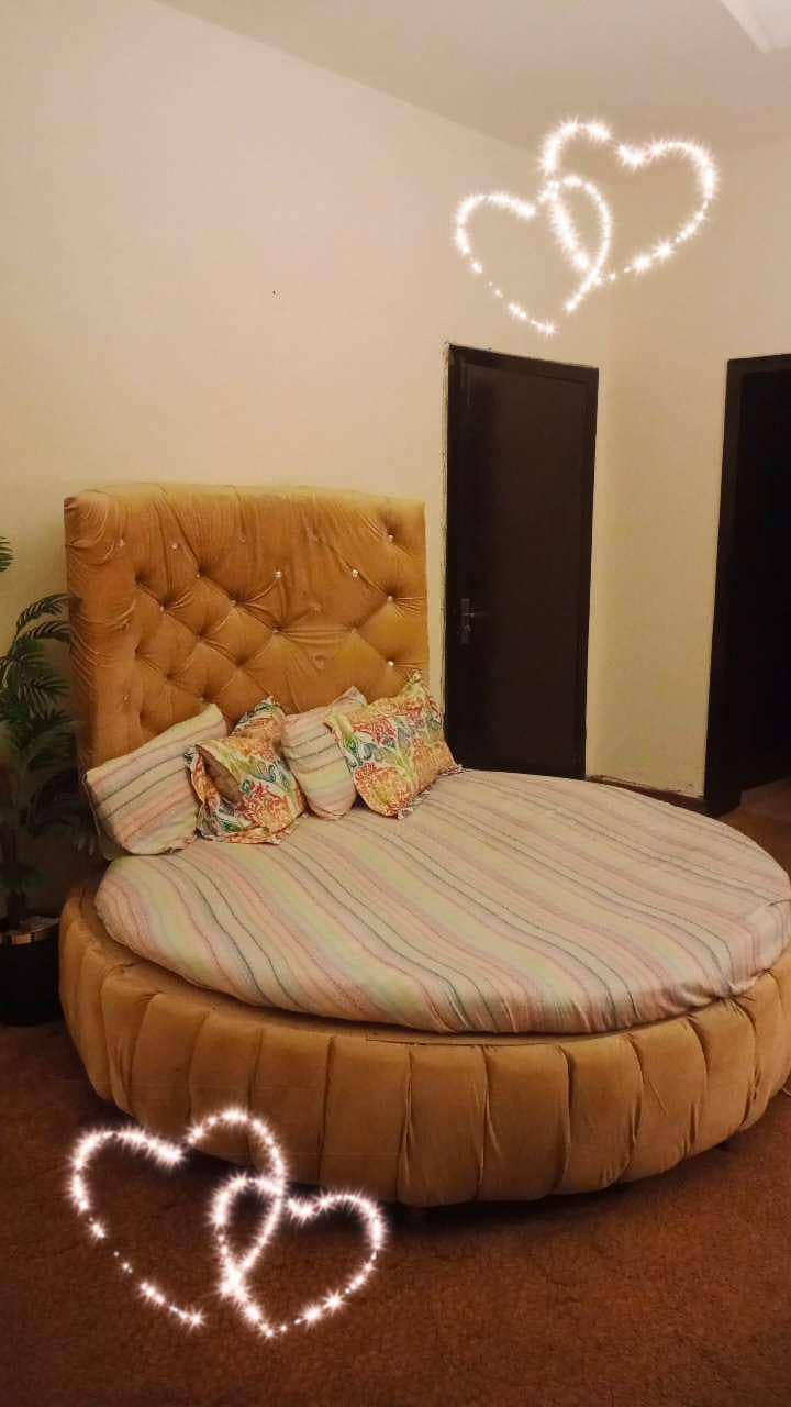 queen bed 2
