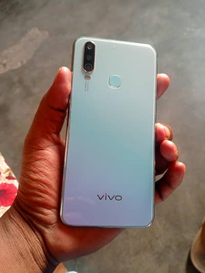 Vivo Y17