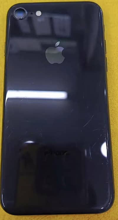 IPHONE 8 whatsaap par rabta kry 03255503257