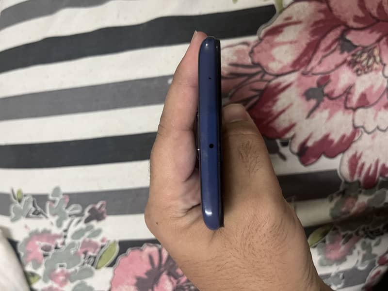 Xiaomi Redmi Note 9 4