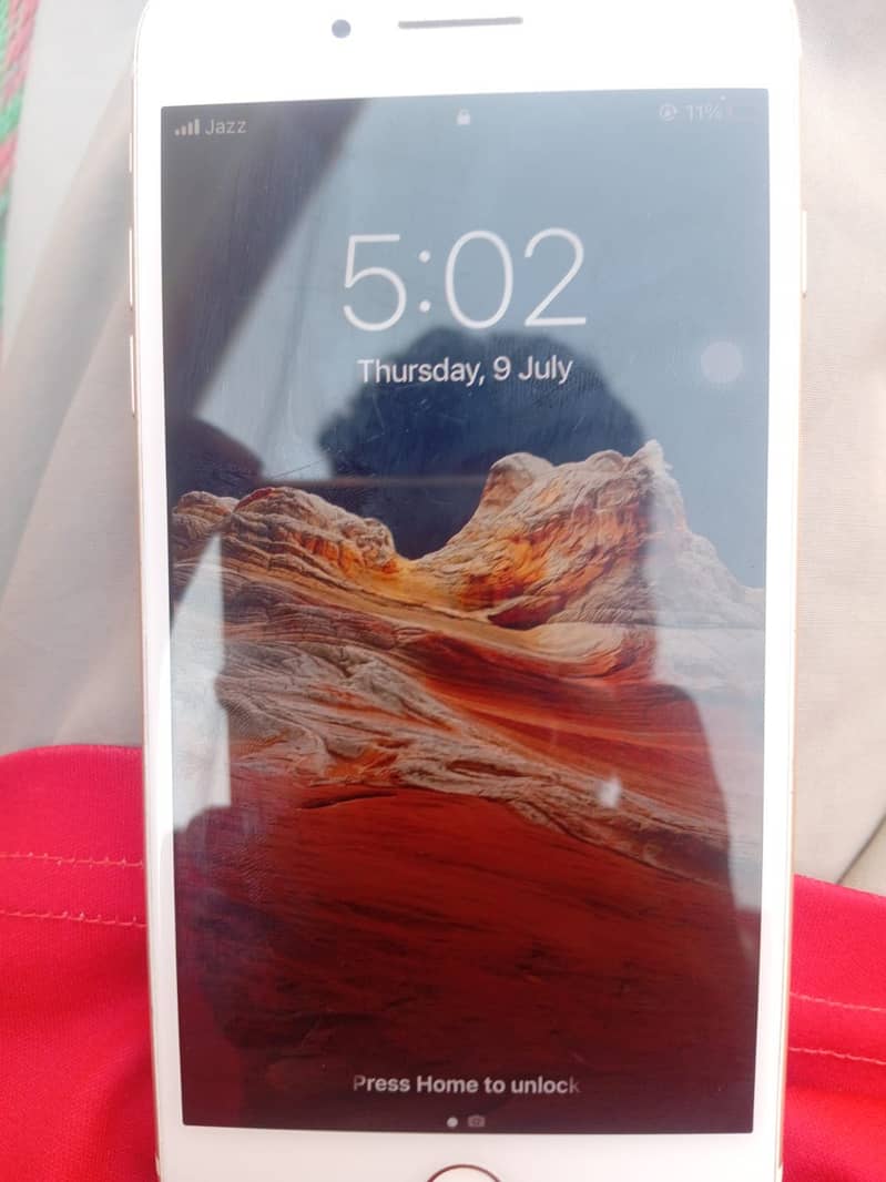 Apple iPhone 7 Plus 1