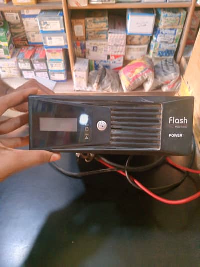Title: Flash Power 1000 Watt UPS Inverter – Excellent Condition