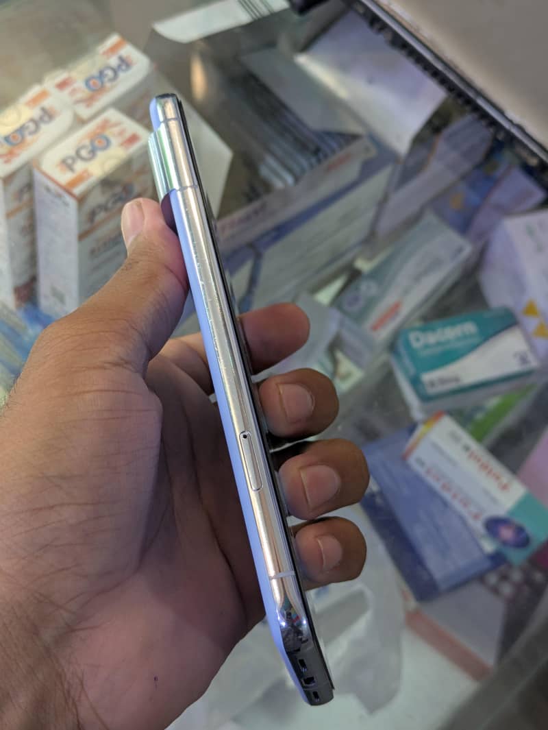 Google Pixel 8 Pro 3
