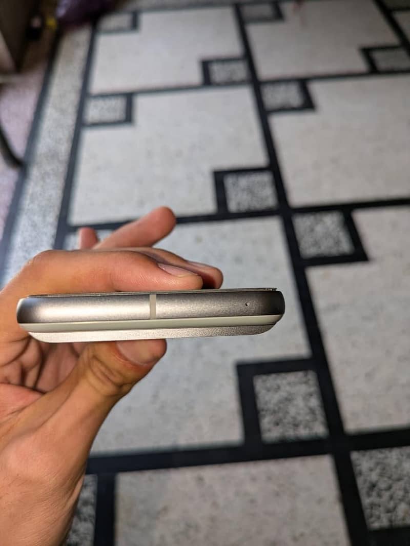 Google Pixel 8 0