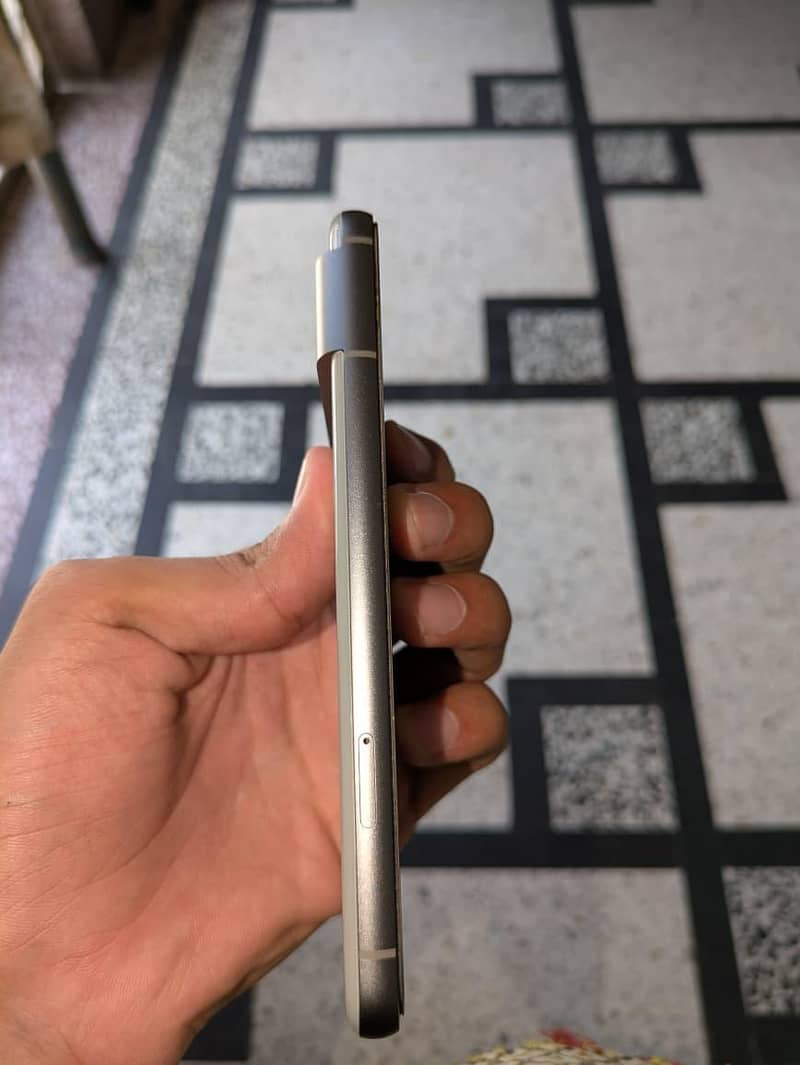 Google Pixel 8 1