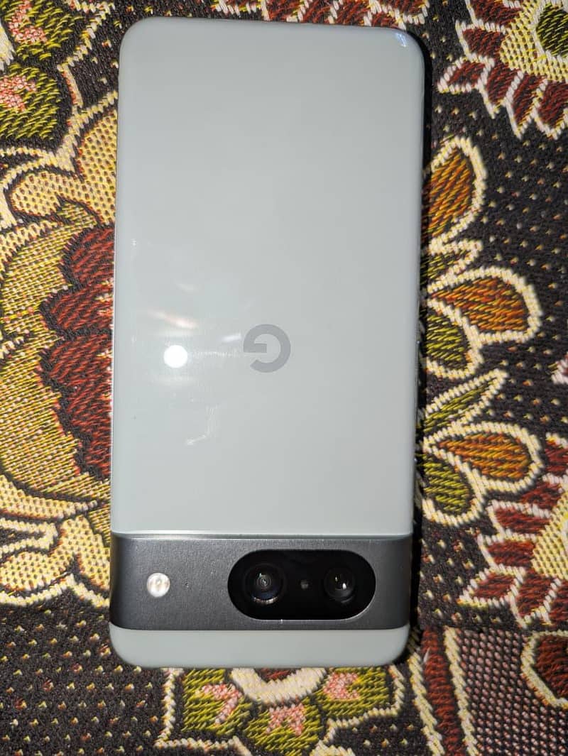Google Pixel 8 3