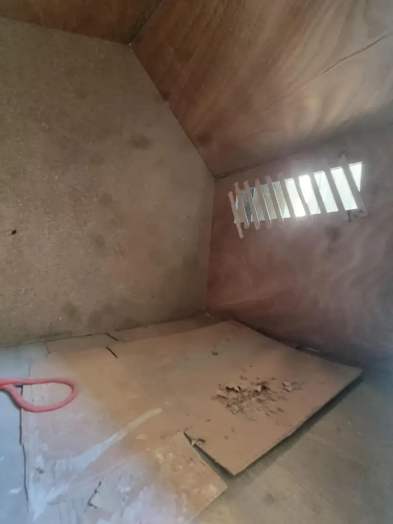 DOG HOUSE FOR SALE — photo 7