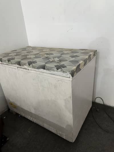 Deep freezer for sale 03045373833