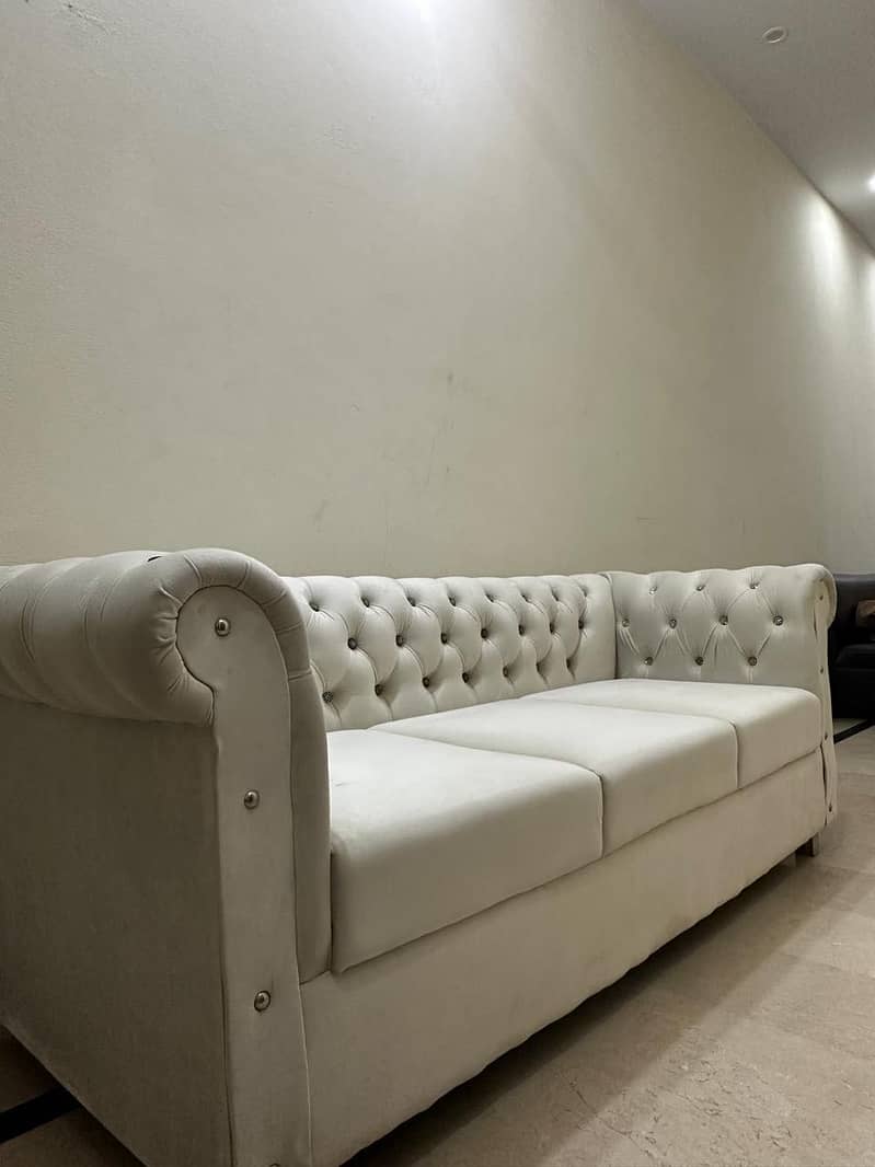 Sofa set 0