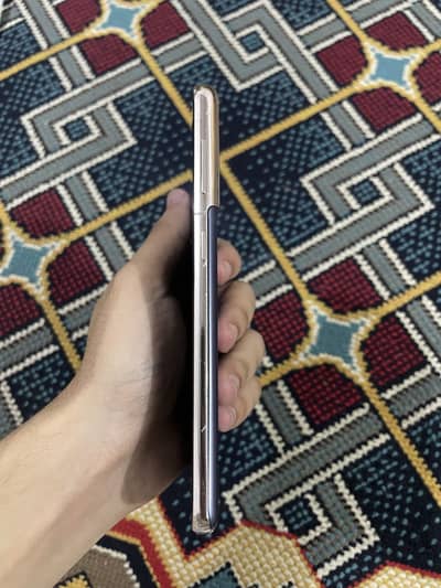 Samsung Mobile S21(sim working)