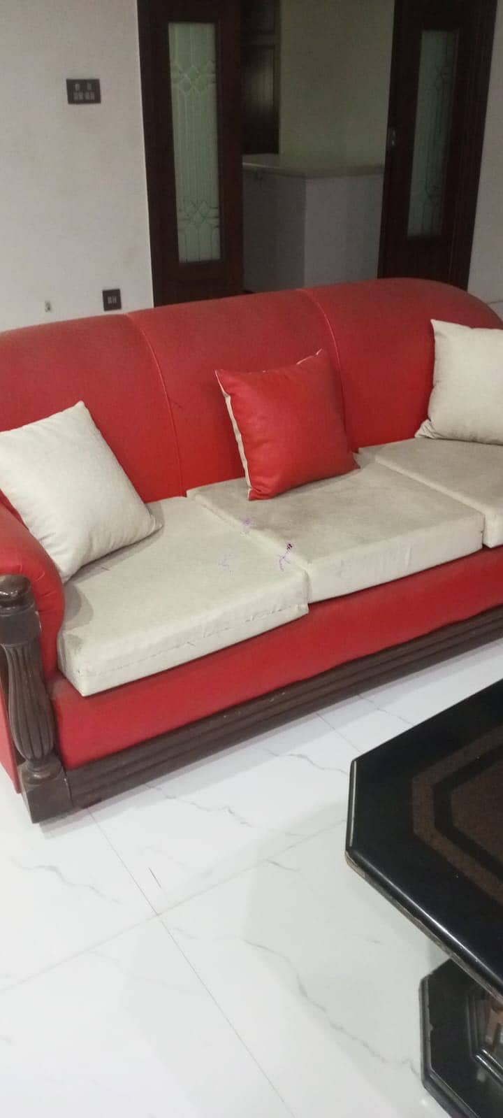 Sofa set 0