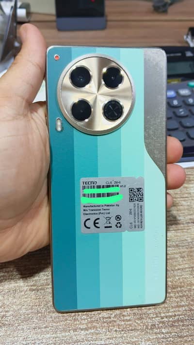 Tecno CAMON 30