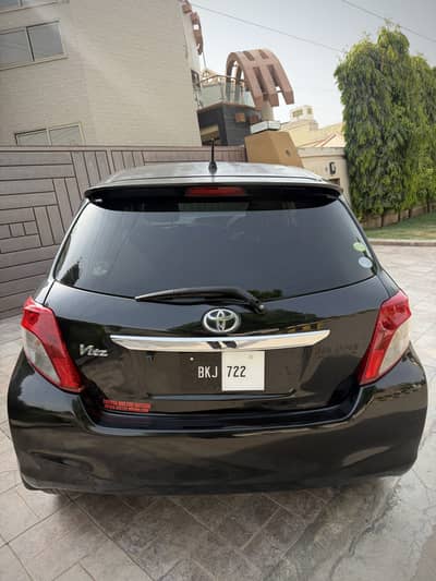 Toyota Vitz 2014/17 Push start