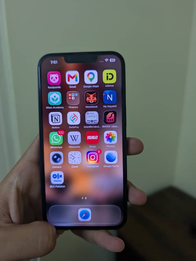 iPhone 13 2