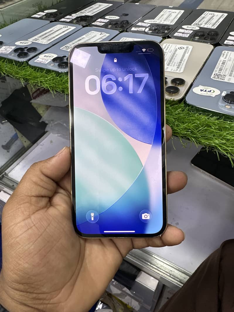Apple iPhone 13 Pro 2