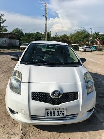 Toyota Vitz  1.3 2006 / 2011