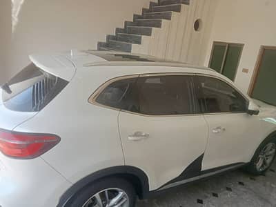 MG HS 2021