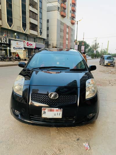 Toyota Vitz 2007.  better then passo belta mira dayz move