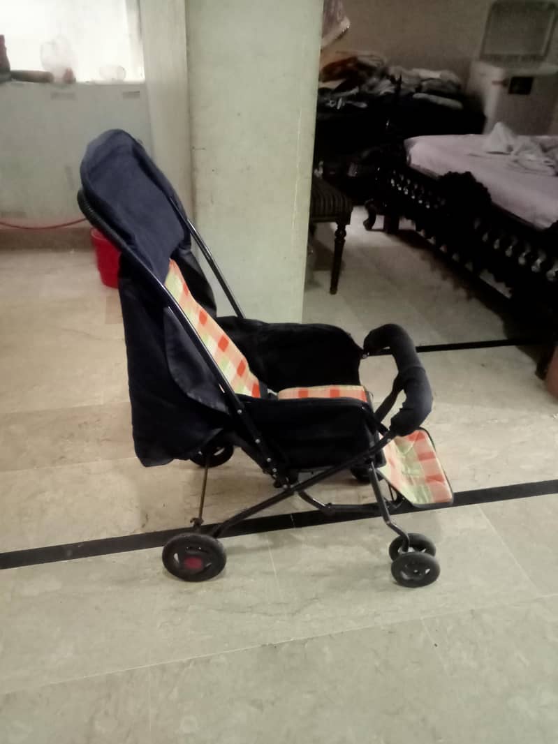 stroller 4