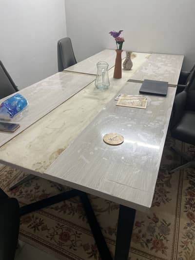 Dining table for sale