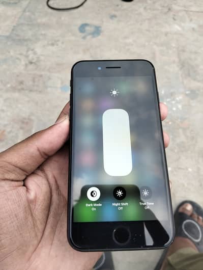 Apple iPhone SE