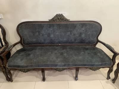 5 seater sofa set with center table