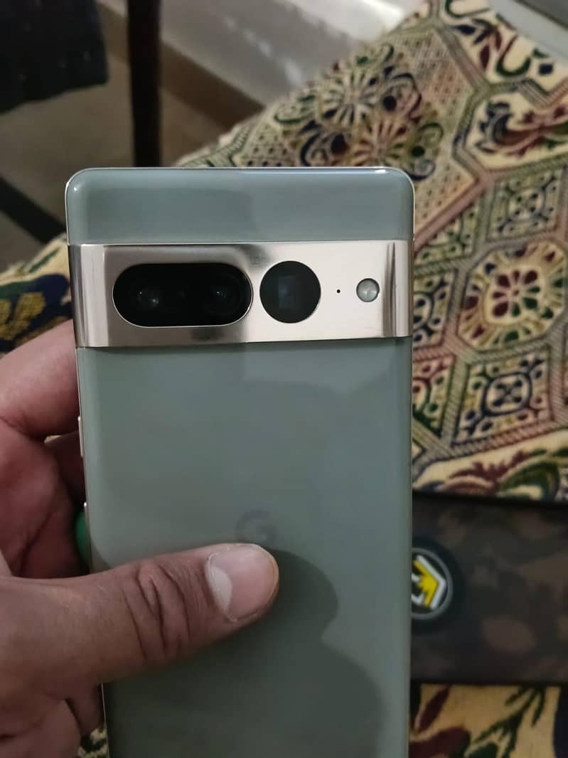 Google Pixel 7 Pro 6