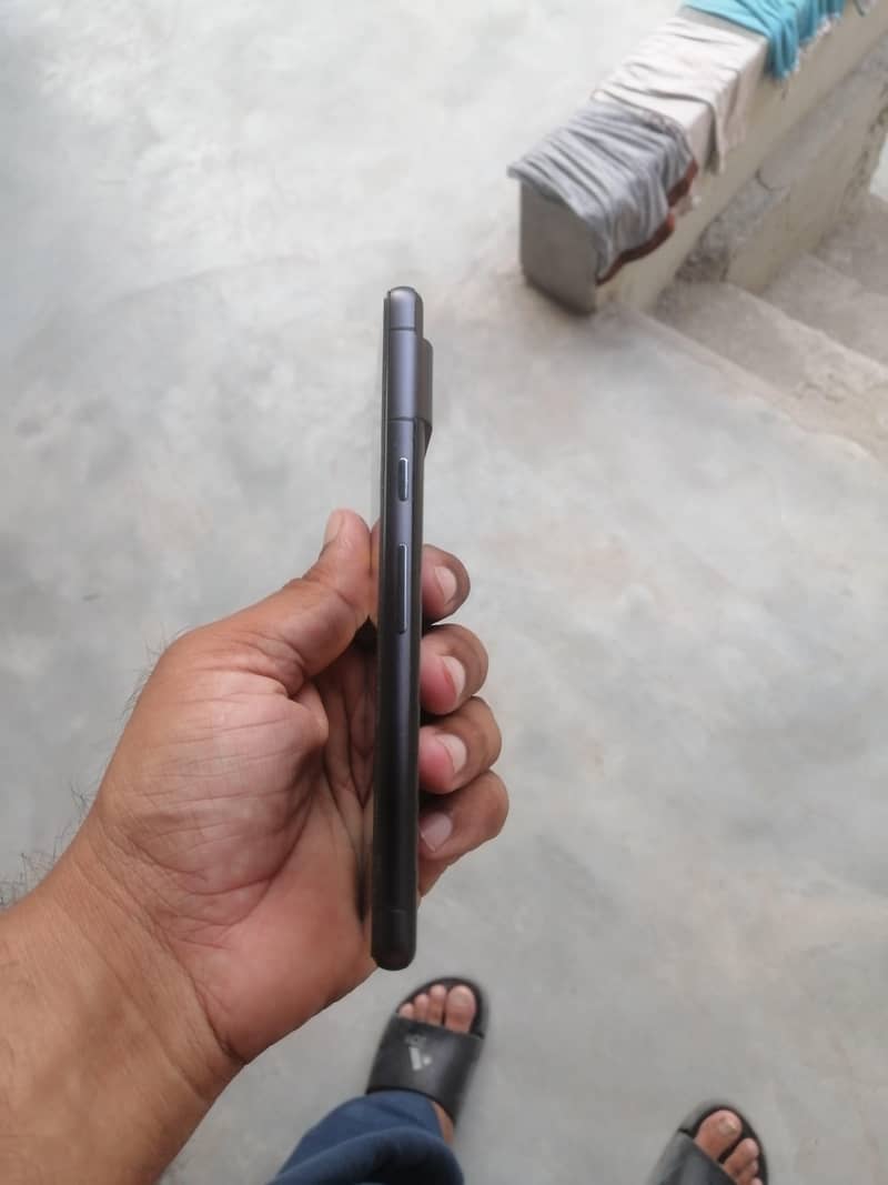 Google Pixel 7 4