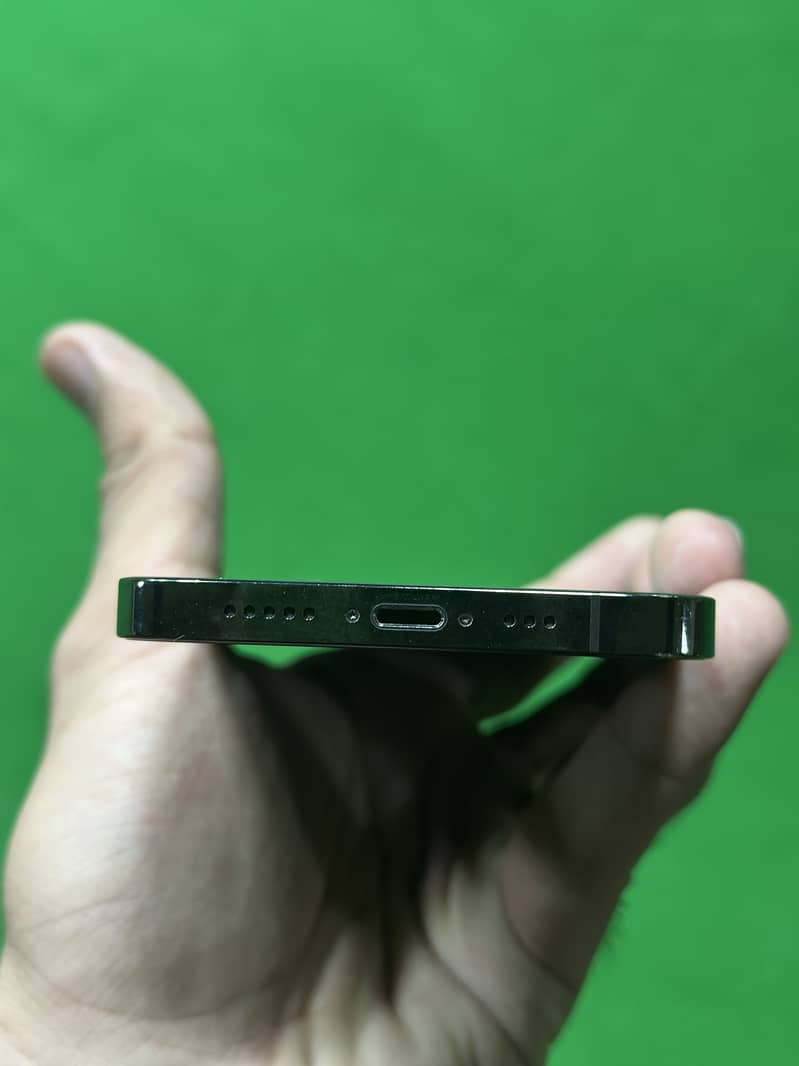 Apple iPhone 12 Pro 1