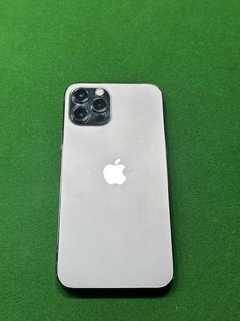 Apple iPhone 12 Pro 2