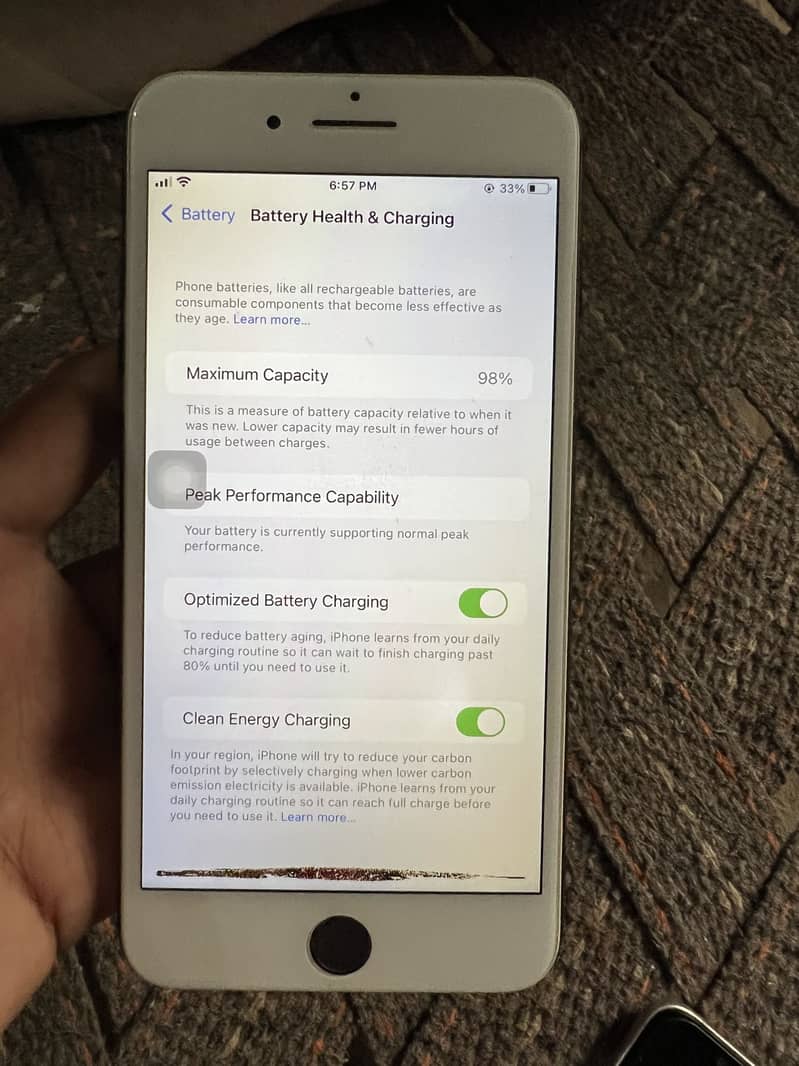 Apple iPhone 8 Plus 1