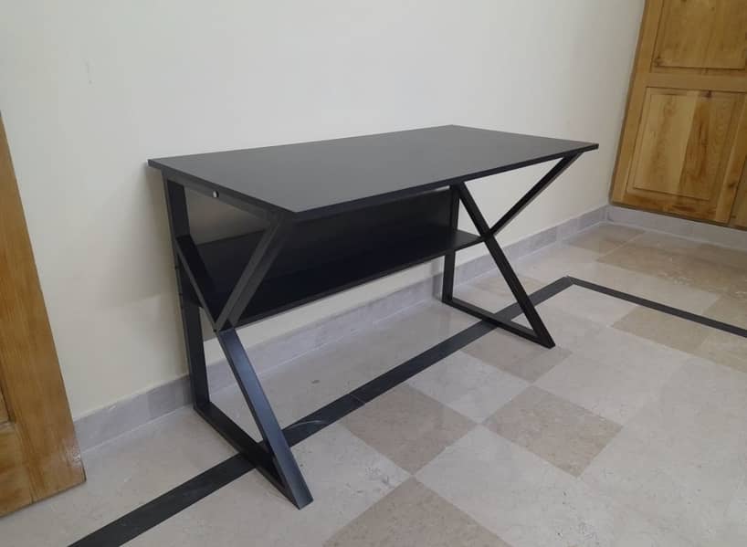 K Shape 4ft Table 0