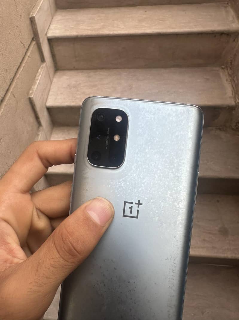 One Plus 8T 7