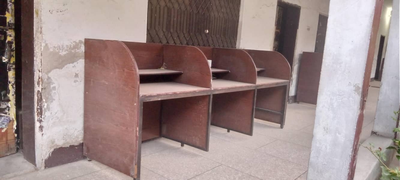computer table 3