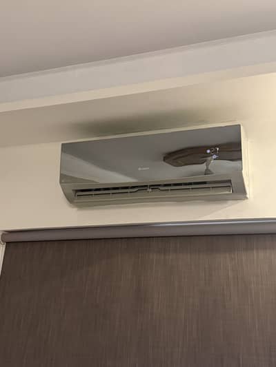 Grey colour split AC
